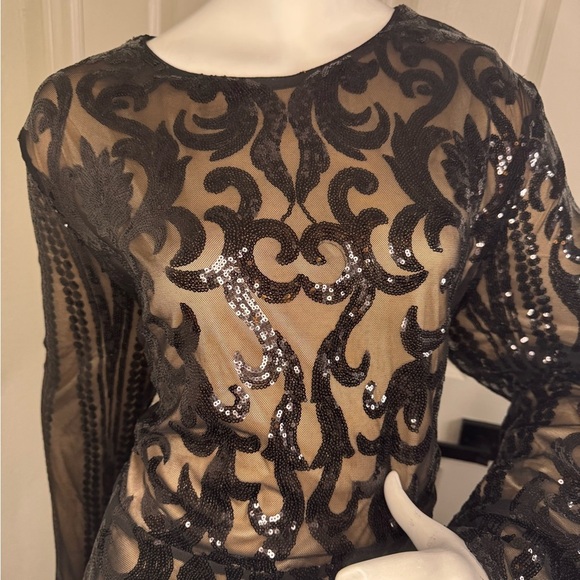 Miss Ord Elegant Black Sequin Evening Gown - Picture 9 of 13